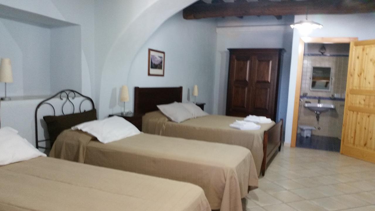 Albergo Seaside Leni Dış mekan fotoğraf