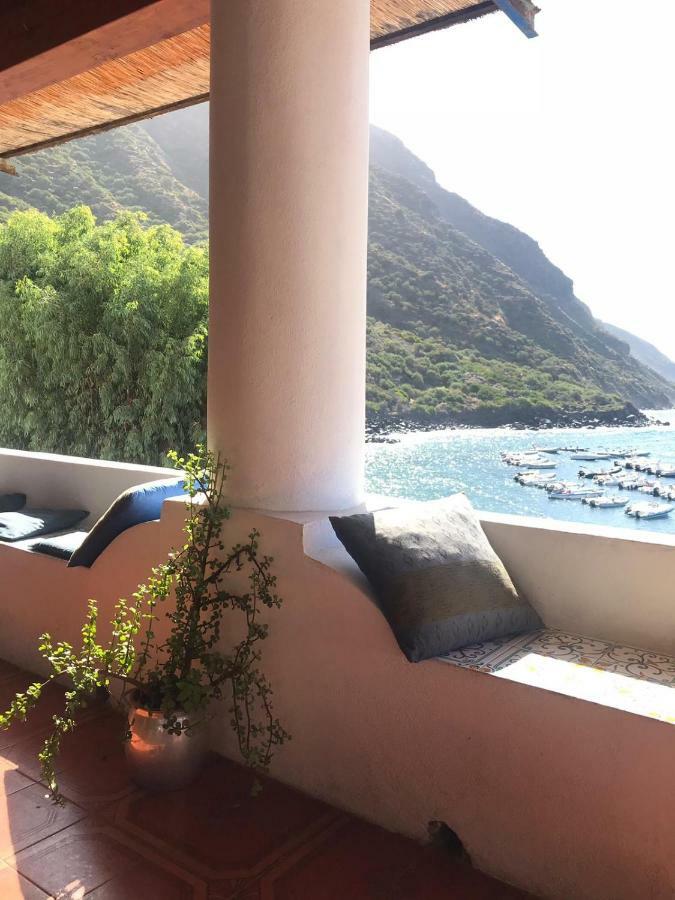 Albergo Seaside Leni Dış mekan fotoğraf